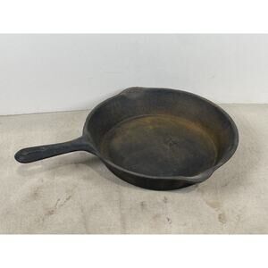 Vintage Stansport Cast Iron Heat Rimmed 10” 2 Spout Pan